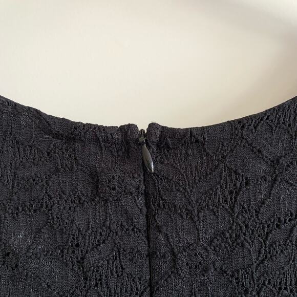 You Are Not Alone Medium Fit & Flare Sleeveless Lace Dress, Made in USA - Picture 7 of 9